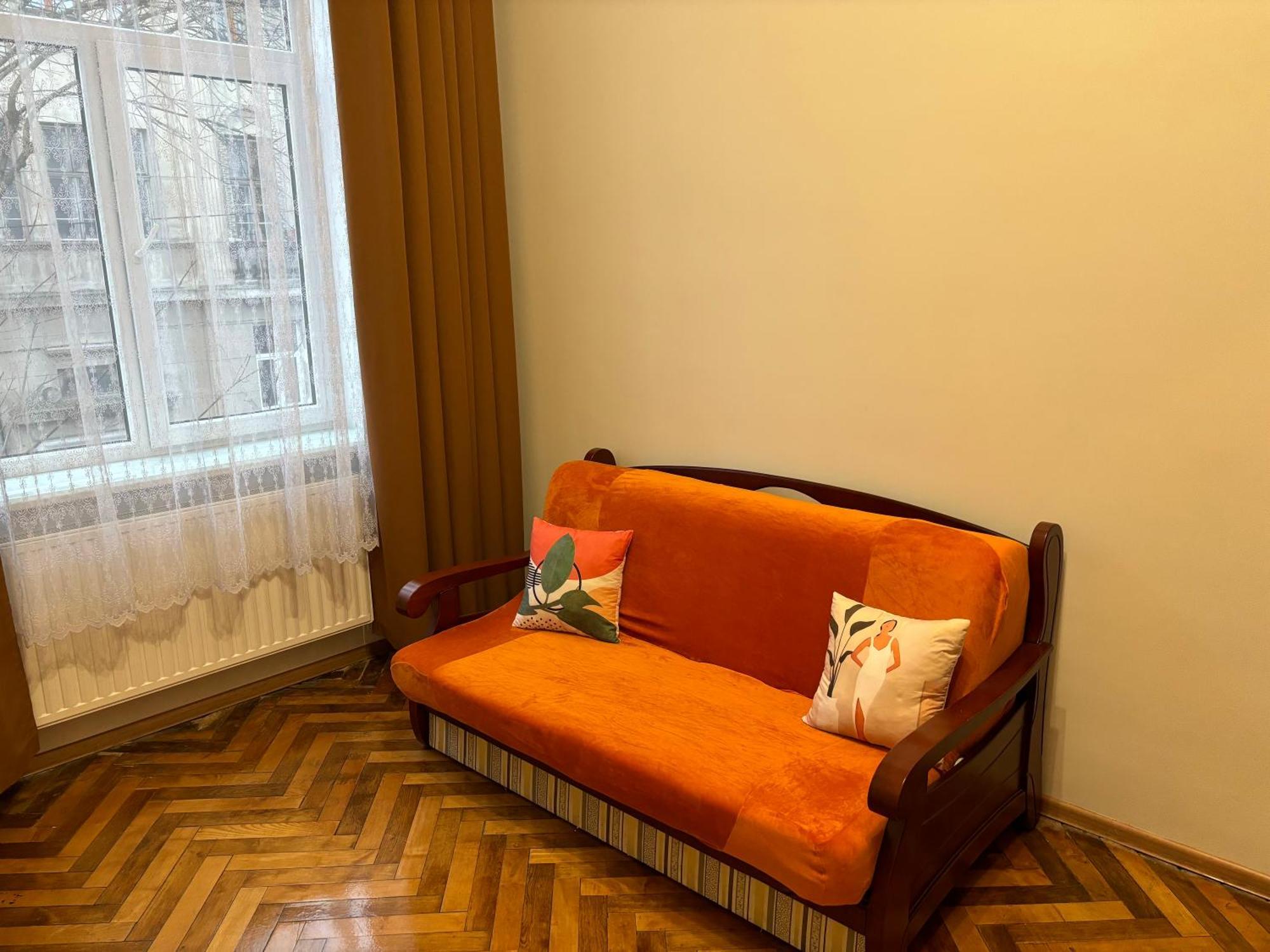 Айстра Apartment Лвив Екстериор снимка