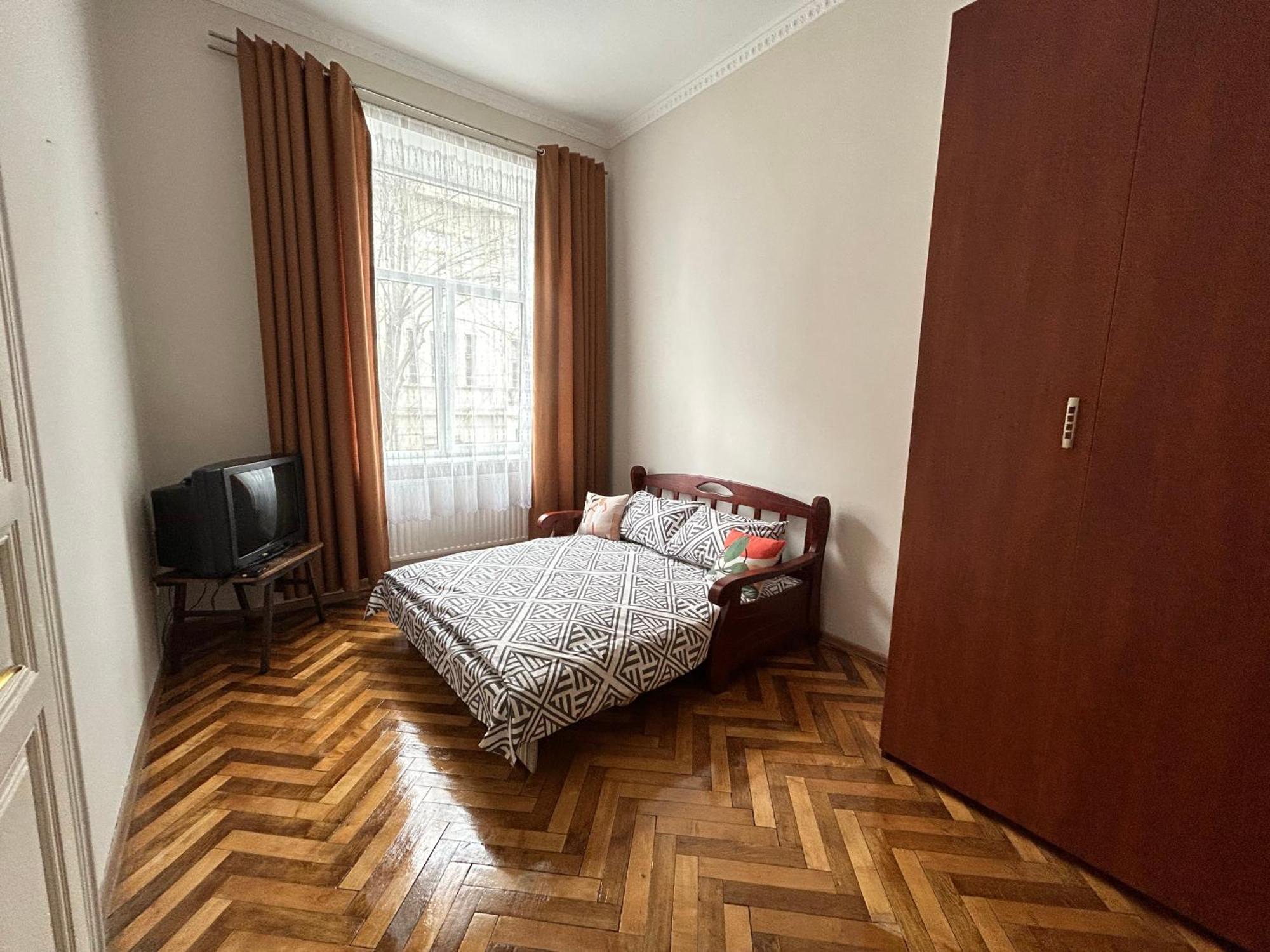 Айстра Apartment Лвив Екстериор снимка